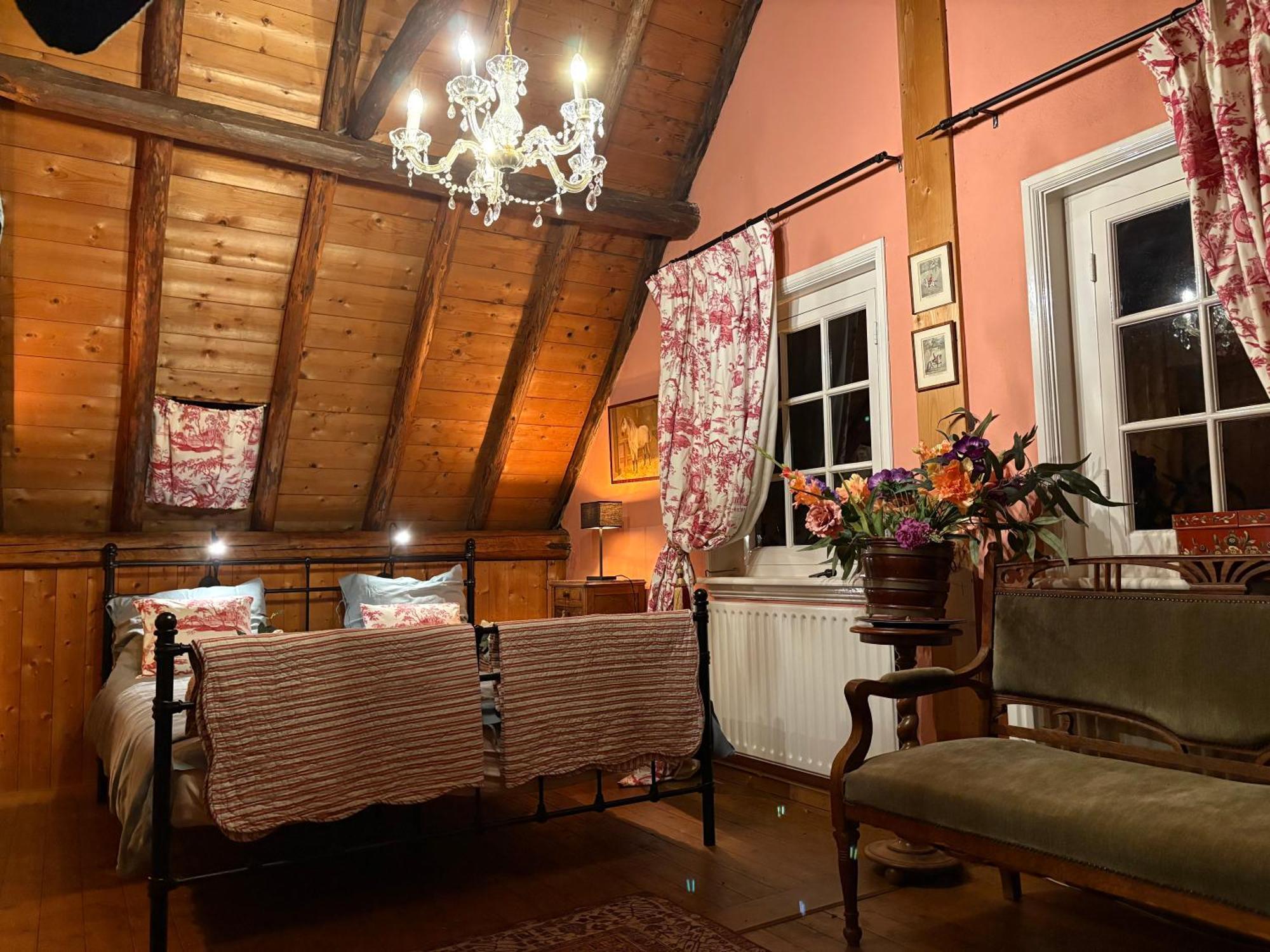 אמרונגן B&B Het Gasthuys מראה חיצוני תמונה